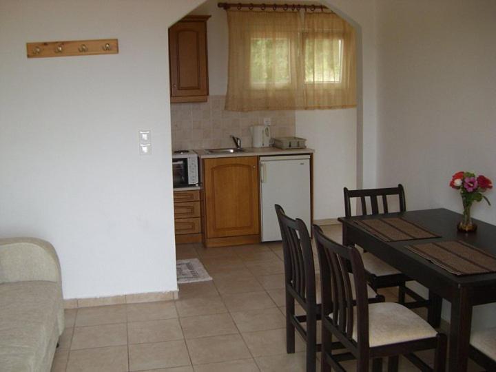 Anatoli Apartments Agios Stefanos Avliotes  Dış mekan fotoğraf